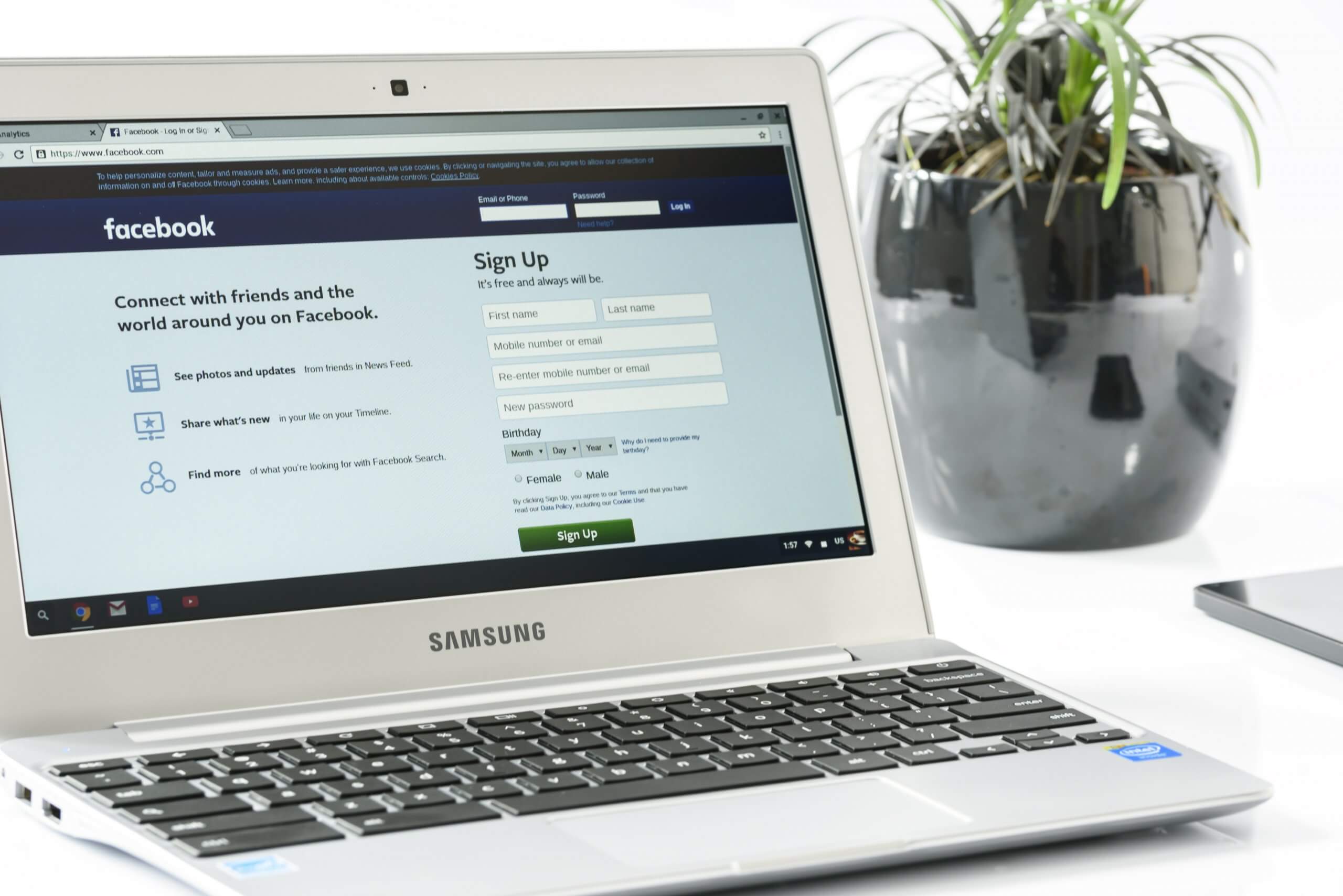 7 Signs That It Is Time To Hire A Social Media Management Partner